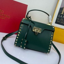 Valentino Garavani Small Rockstud Alcove Handbag In Grainy Calfskin Military Green