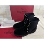 Valentino Garavani Rockstud Beatle Chelsea 20mm Ankle Boots Suede Black